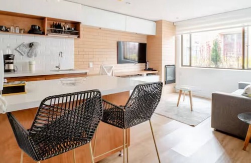 Antiguo Country Apartment | Nice apt with fireplace near the 93 park