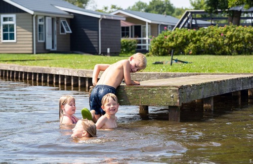 Zuideinde Ski Chalet | Nice chalet with ac and sloop