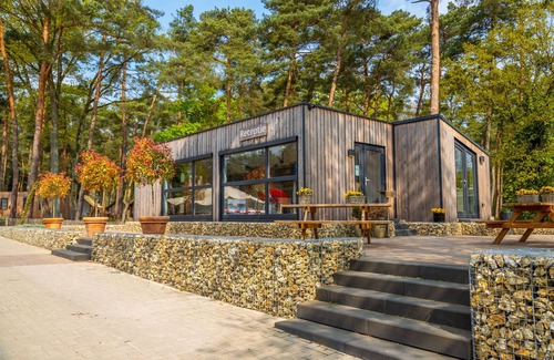 Zutendaal Ski Chalet | Nice chalet with dishwasher on a holiday park