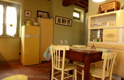 Nozanno House | Nice, comfortable holiday home with terrace, on the hills near Lucca
