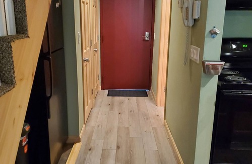 Bartlett House | Nice Condo At Attitash Mountain Village, Close to Storyland, Location!