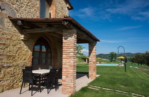 Pomarance Apartment | Nice cottage, private terrace with pool view,quiet location,shared heated pool