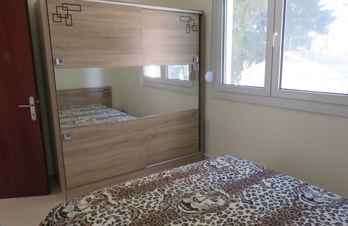 Paralia Ofryniou Apartment | Nice, family-friendly apartment in Touzla (Paralia Ofriniou), Kavala.