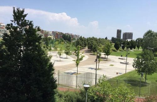 Quarto Oggiaro Apartment | Nice flat overlooking the park