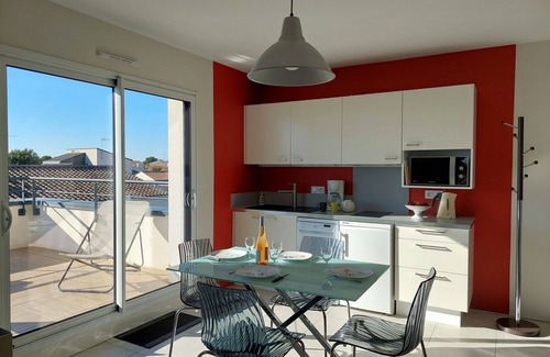 Saint-Gilles-Croix-de-Vie Apartment | Nice apartment for 4 guests with pool, WIFI, TV, terrace and parking