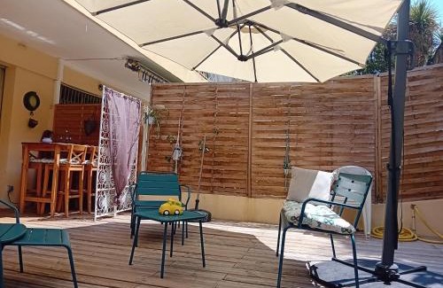 Saint Maurice Apartment | NICE- GAIRAUT - JARDIN PRIVE- GRAND F1 LUMINEUX-Piscine Collective
