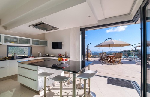 Les Adrets-de-l'Esterel House | Nice home in Les Adrets-de-l'Estérel