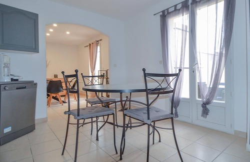 La Capelle-et-Masmolene House | Nice home in La Capelle-et-Masmolèn