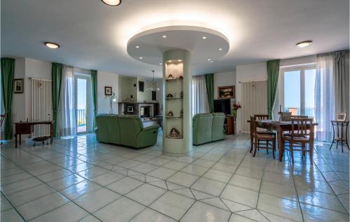 Roseto degli Abruzzi House | Nice Home In Belsito With Wifi