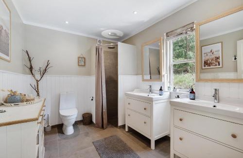 Handrup House | Nice Home In Ebeltoft With 3 Bedrooms And Wifi