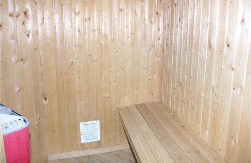 Fjellerup Strand House | Nice Home In Glesborg With Sauna