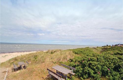 Fjellerup Strand House | Nice Home In Glesborg With Sauna