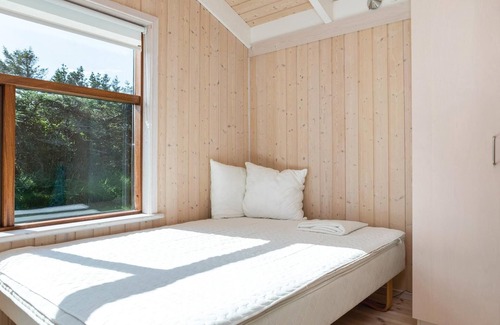 Lonstrup House | Nice home in Hjørring with sauna