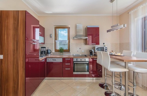 Kastelir House | Nice home in Kastelir with kitchen