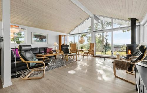 Fejrup House | Nice Home In Knebel With House Sea View