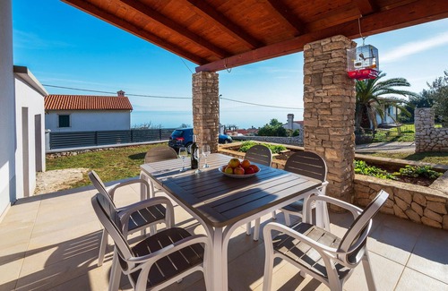 Ravni House | Nice home in Labin with house sea view