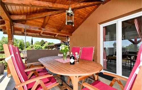 Kapela House | Nice Home In Nova Diklenica With Sauna