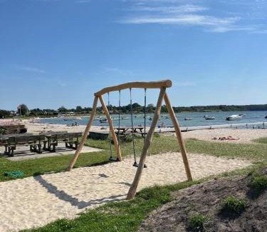 Ronde House | Nice Home In Rønde With 3 Bedrooms And Wifi