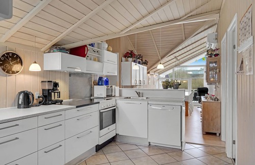 Spodsbjerg House | Nice home in Rudkøbing with sauna