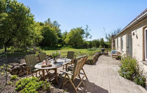 Emmerbølle House | Nice Home In Tranekær With Kitchen