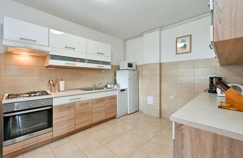 Konjscina House | Nice home in Turnisce