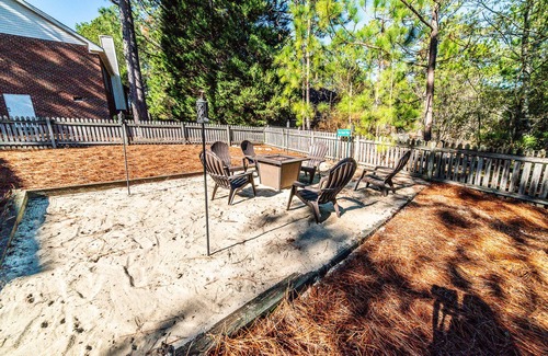 Pinehurst House | Nice Home Located Near Golf Complex Offers Many Amenities at Affordable Price!