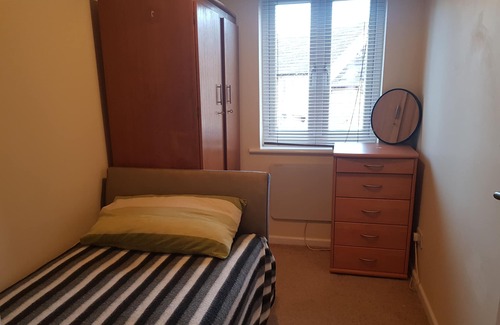 Bradley Stoke House | Nice house & good location