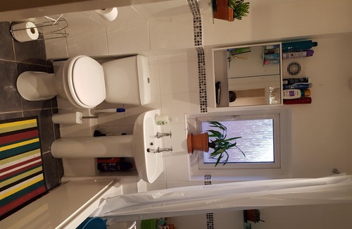 Bradley Stoke House | Nice house & good location