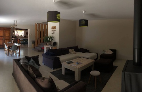 Bollene House | Nice house on the edge of the forest with swimming pool