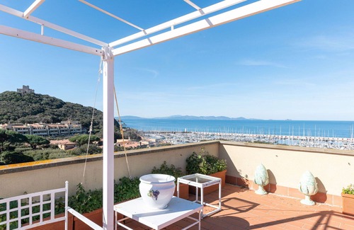 Punta Ala Apartment | Nice apartment for 6 people with WIFI, A/C, TV, terrace and pets allowed