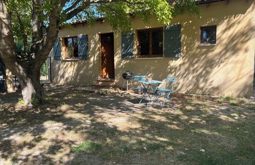 Chateauneuf-de-Gadagne House | Nice little house in a quiet area