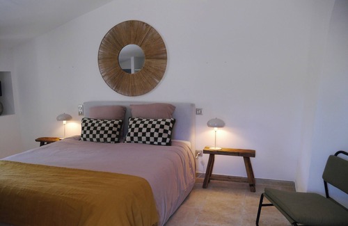 Lagnes Other | Nice little Provencal mazet with private pool