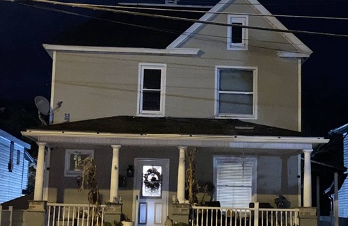 East Stroudsburg House | Nice Property in the Poconos