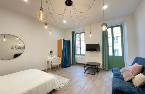 Jean-Medecin Apartment | Nice Renting - 2 MASSENA - Luxury Loft - Balcony Massena Square View - AirCon