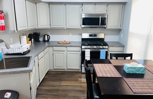 Buffalo Apartment | Nice Two bedroom apartment - 2nd floor