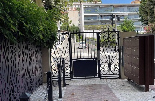 Carabacel Apartment | Nice two-rooms with balcony in Nice