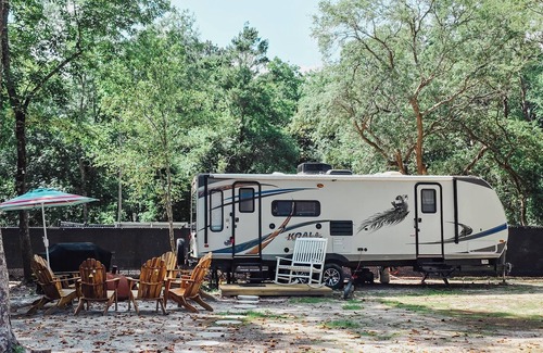 Niceville House | Niceville's Hidden Camper. Your cozy beachy escape