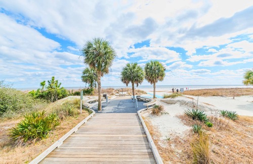 Night Heron House | Night Heron 4, 2BR, Close to Beach, Pool, Screened Porch, Wi-Fi, Sleeps 6