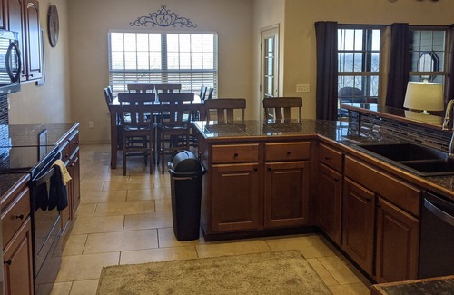 Branson West Condo | Nightly Specials! Spacious OzarksHome ~ HiSpeedWiFi ~ OutdoorPool ~ Close to SDC