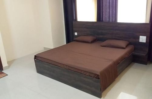 Vrindavan House | Nikunj Ashram