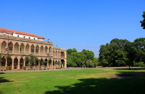 Bhavnagar Hotel | Nilambag Palace Hotel