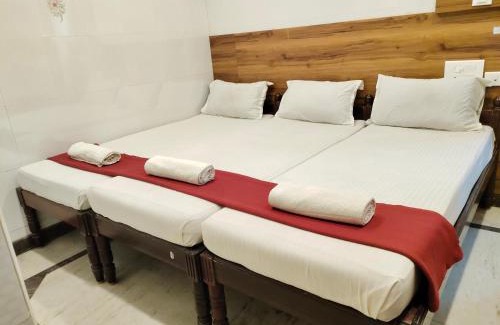 Raja Annamalai Puram Hotel | Nile Guest House