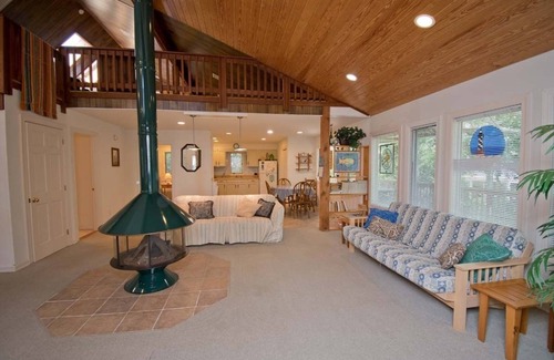 Emerald Isle House | Nina Street House, Oceanside House in Emerald Isle, NC!