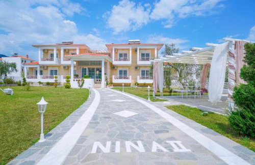 Chrisi Akti Apartment | Nina Studios 2