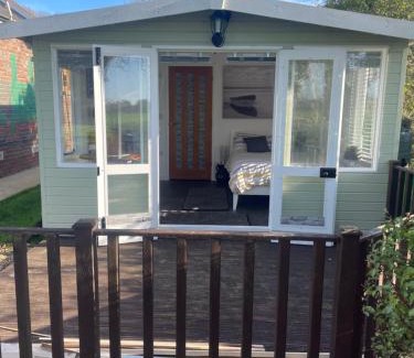 Ningwood Ski Chalet | Ningwood Old Station Chalet Ningwood Isle of Wight