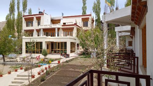 Leh House | Niri-la Guest house Leh