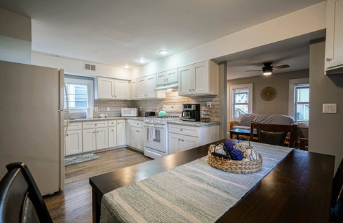 Highlands House | NJ Paradise Tiki Hut, 5 mins to NYC Ferry and beaches!