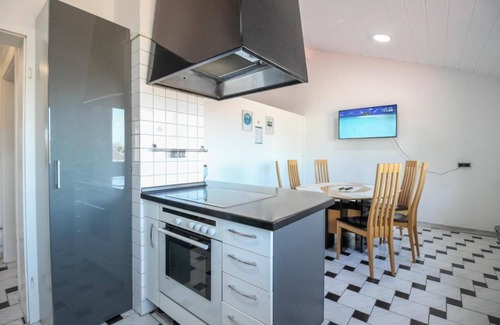 Goeppingen Apartment | nJoy! Modern & Central - WiFi - Bathtub - perfect for Work