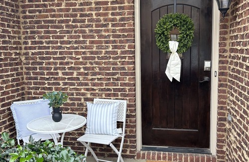 Hoover House | nLarge Home in Hoover Minutes from the MET