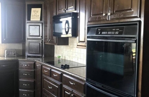 Perry House | NM RANCH *Waco*Near Baylor/Silos/Waco Surf Park/Magnolia